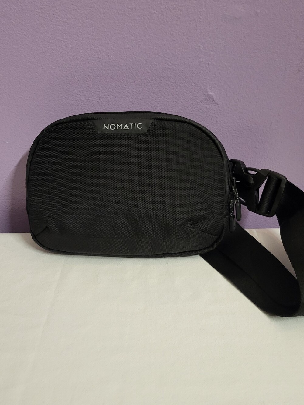 Black NOMATIC Life on the Move EVERYDAY Access Sling RFID SAFE Travel Bag NEW!